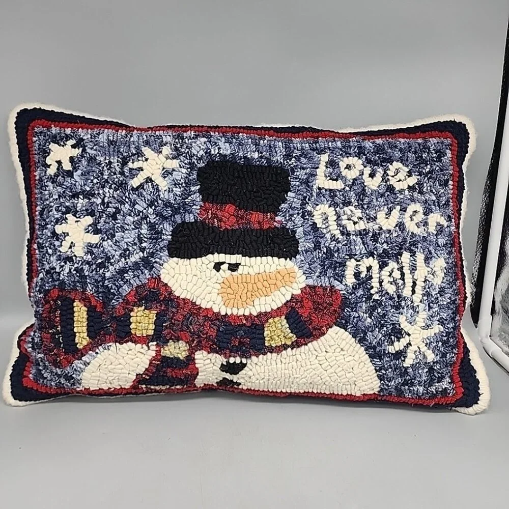 Christmas Tapestry Pillow Snowman Love Never Melts 18x12